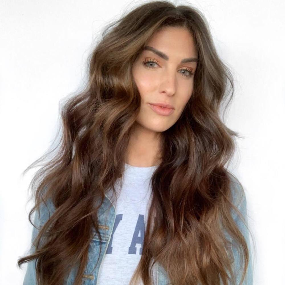 Meet your Posher, Lara